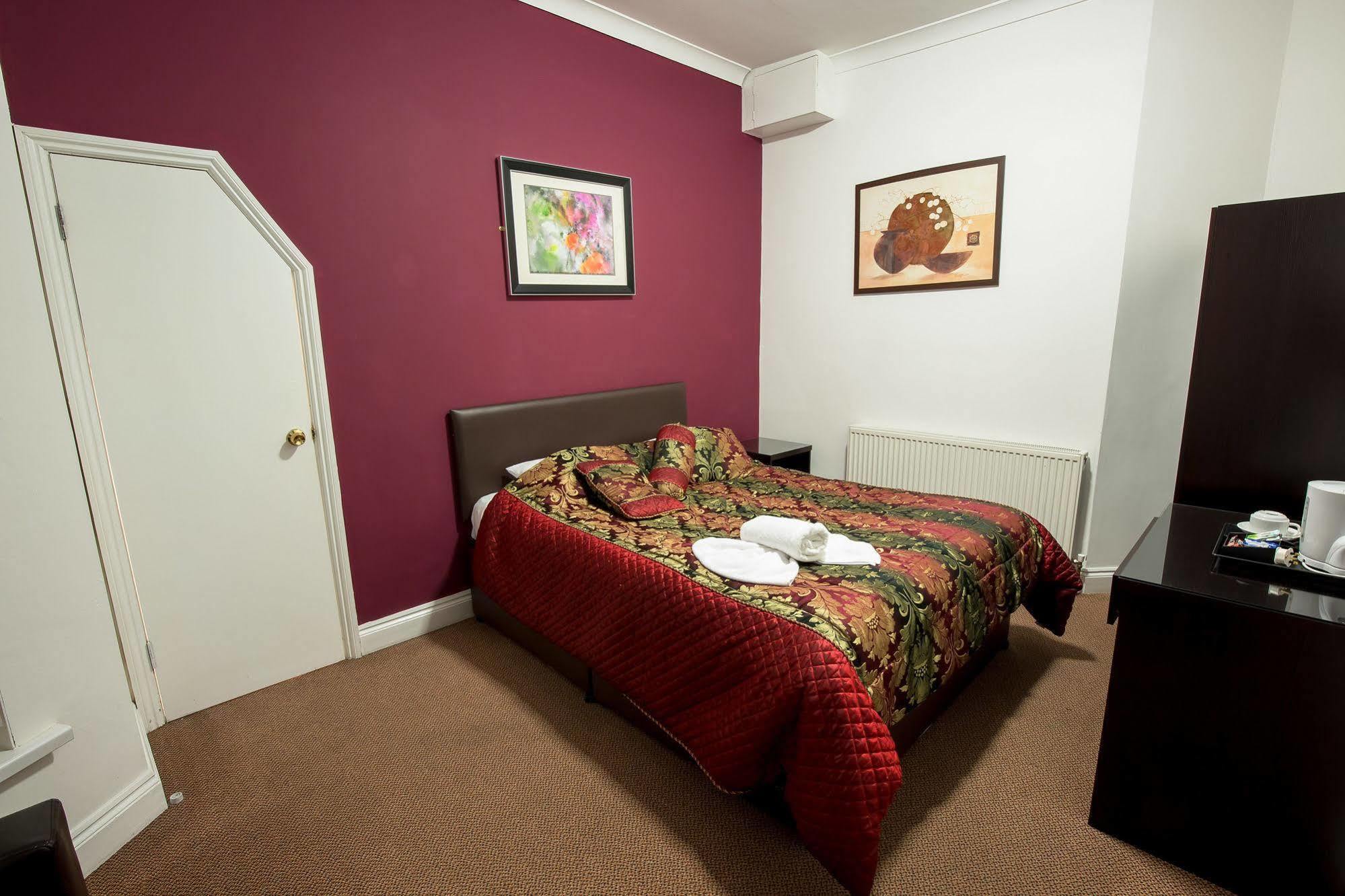 Cranford Hotel Ilford Esterno foto