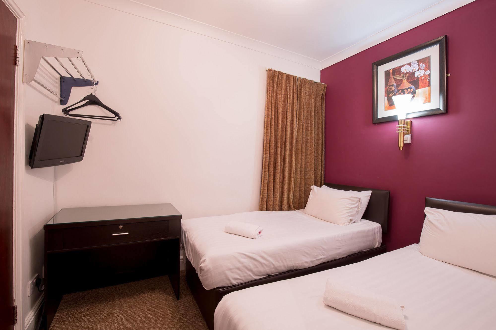 Cranford Hotel Ilford Esterno foto